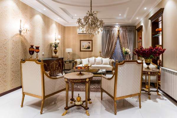 traditional interior design characteristics